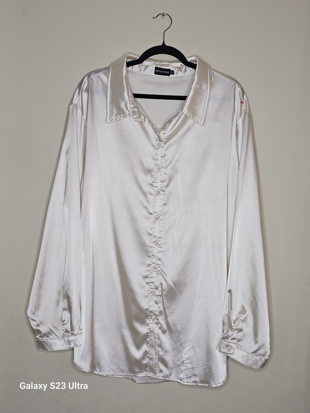 PrettyLittleThing Satin Button-Down Shirt - Ivory